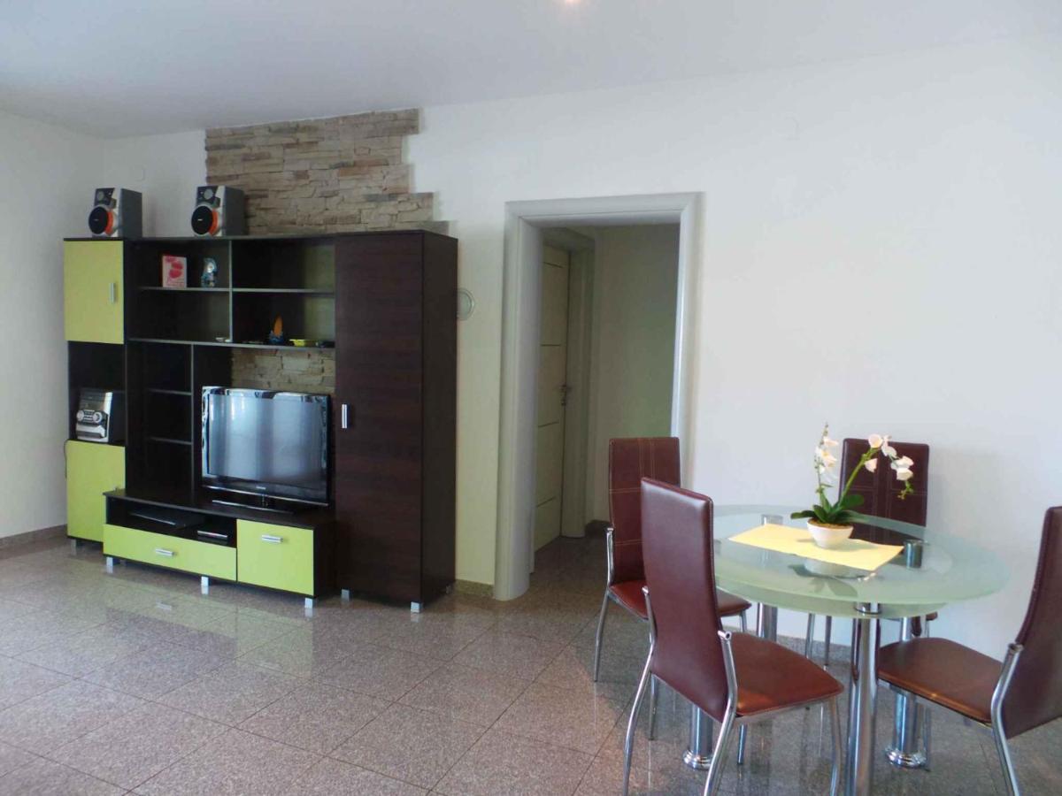 Holiday Home In Malinska/Insel Krk 13031 Dış mekan fotoğraf